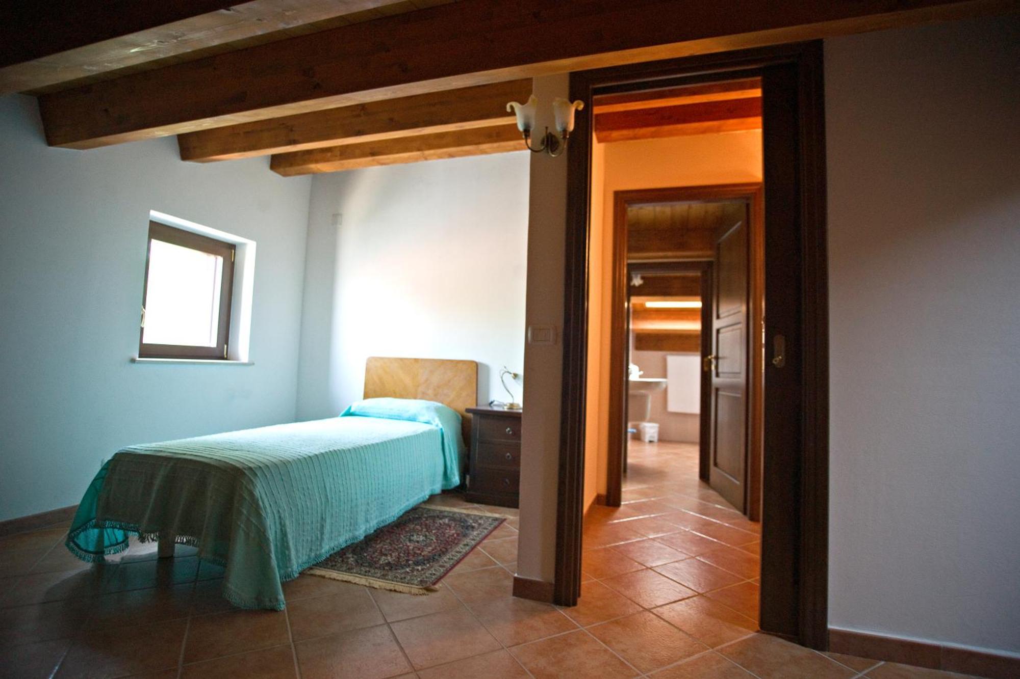 Agriturismo Miracco Atanasio Franco "Il Maniero" Santa Sofia d'Epiro Экстерьер фото