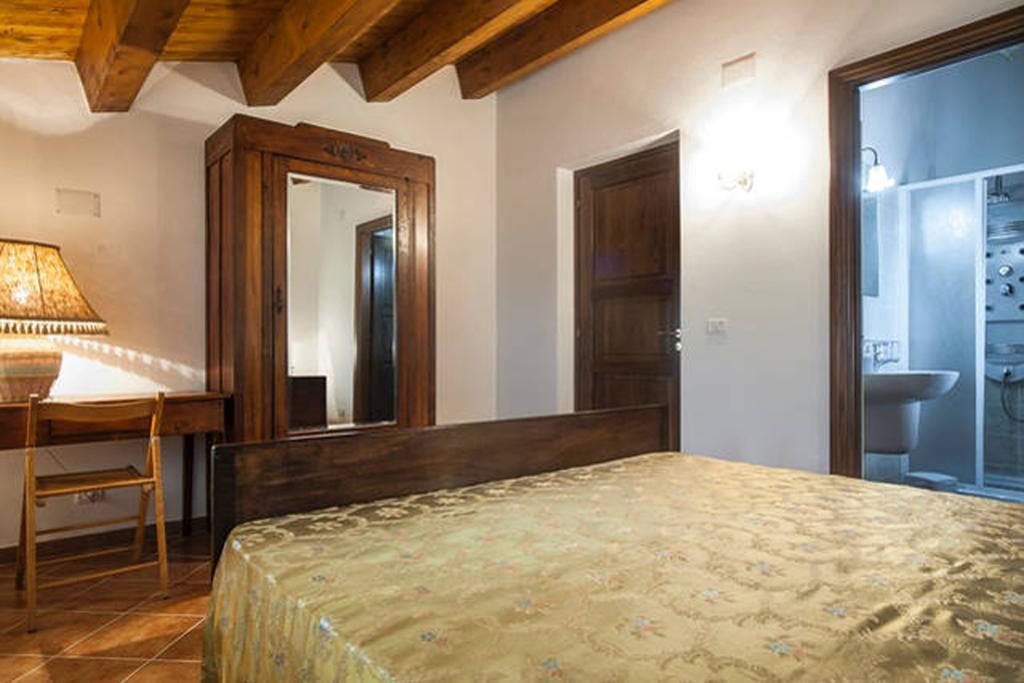 Agriturismo Miracco Atanasio Franco "Il Maniero" Santa Sofia d'Epiro Экстерьер фото